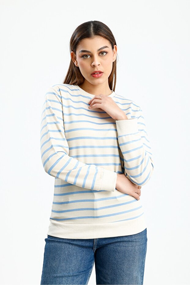 سترة رياضية أساسية ذات ياقة دائرية - 5