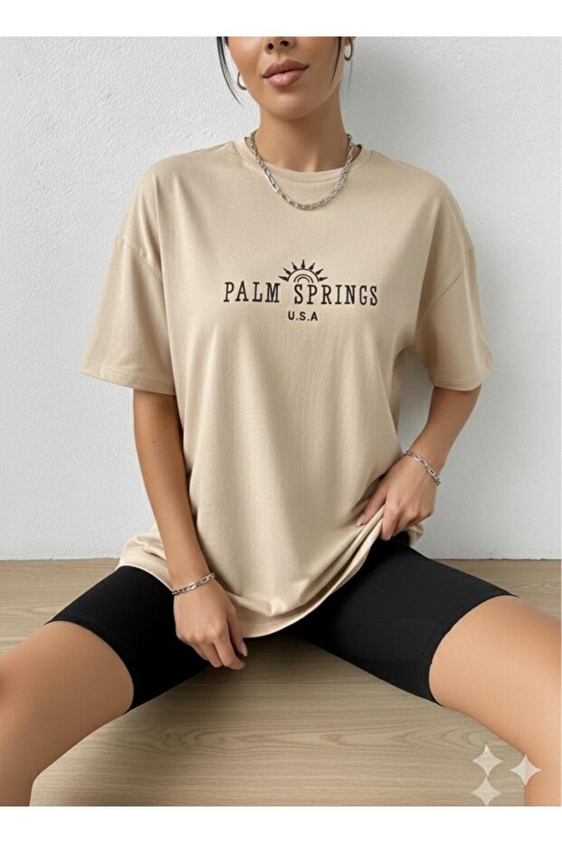 Palm Springs B Printed Women's Basic Crew Neck T-Shirt