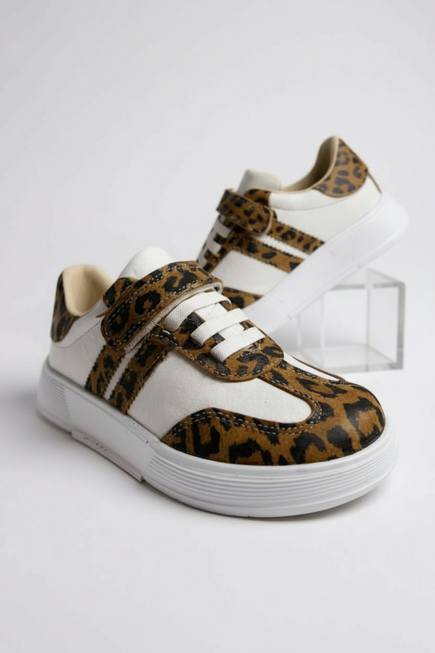 The Lightest Model of Orthopedic 100% Genuine Leather Leopard Pattern Sports Shoes
