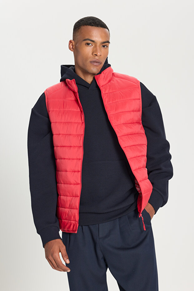 Red Inflatable Windproof Portable Warm Fiber Ultra-Light Vest with Bag - 3