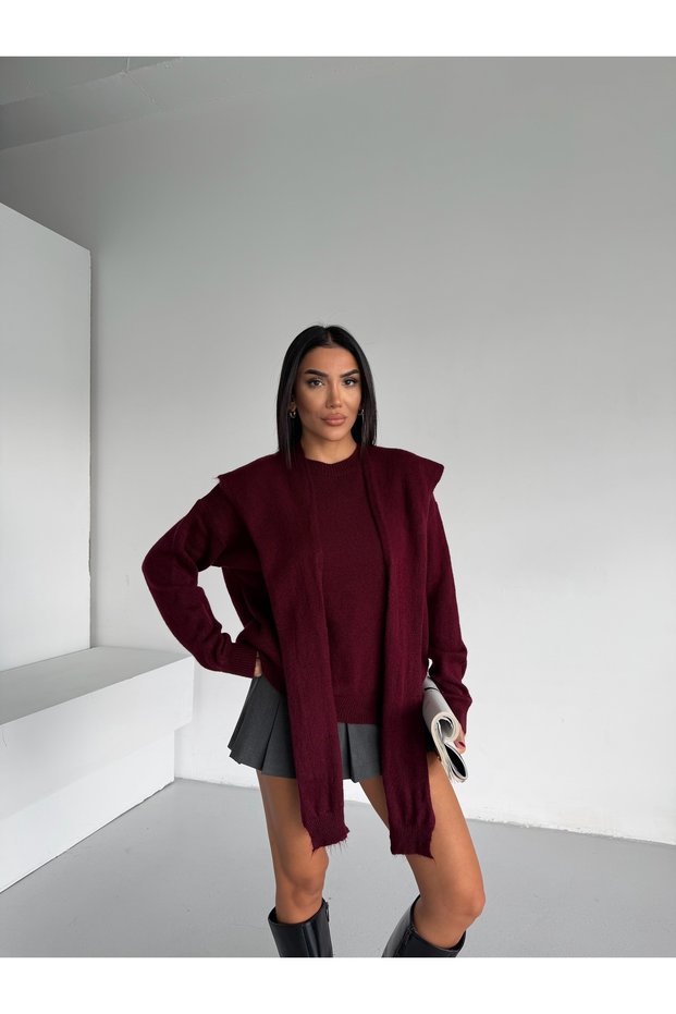 Soft Women's Knit Sweater with Scarf Detail