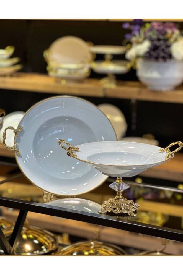 طبق خزفي عميق