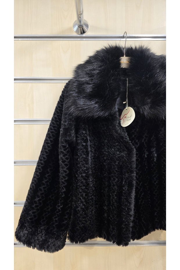 Fur Coat Knitting Pattern - 2
