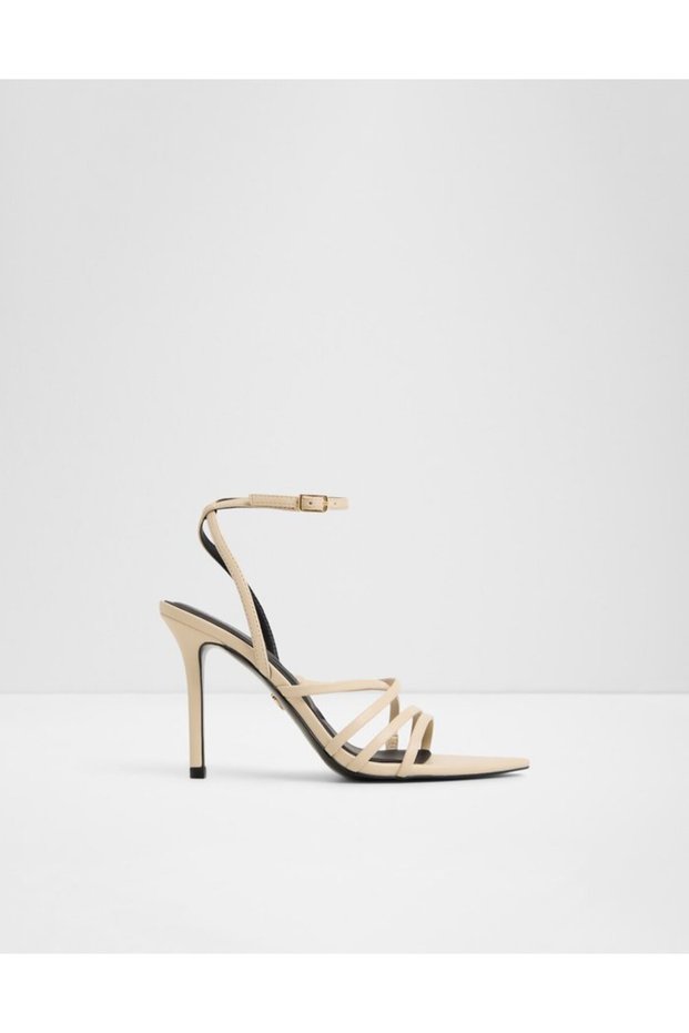 Solania / Heeled Sandals