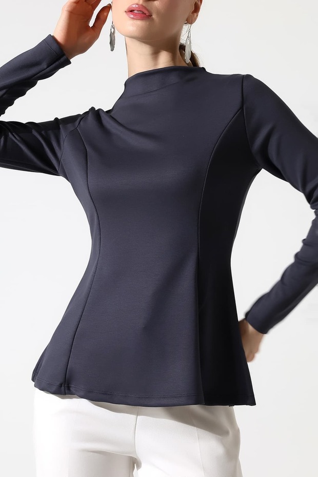 بلوزة بوليفيسكون بياقة قائمة – يومية ومريحة - 7
