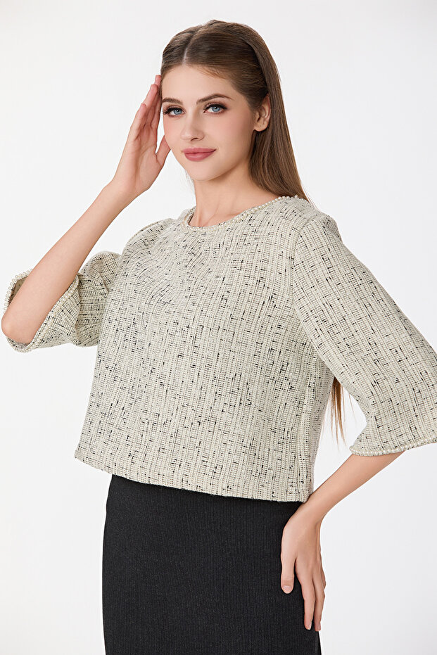 بلوزة توييد مع اكسسوار - 8