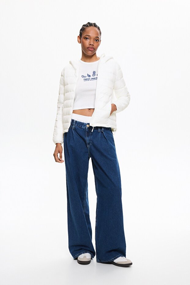 Kapüşonlu hafif şişme ceket - 1