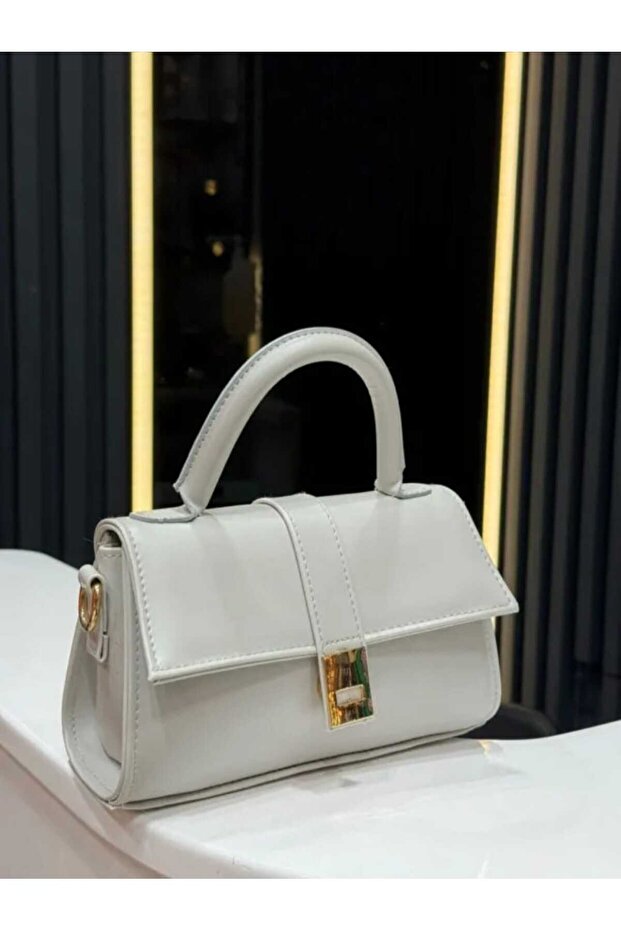 Women's Small Classic Hand and Shoulder Bag in Gray