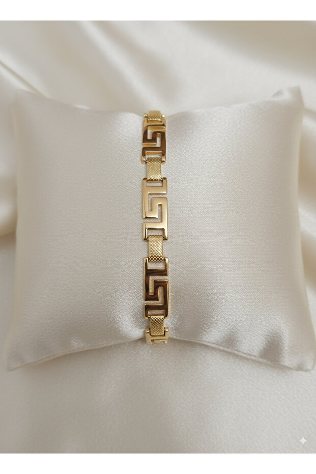 Geometric Pattern Bracelet - 1