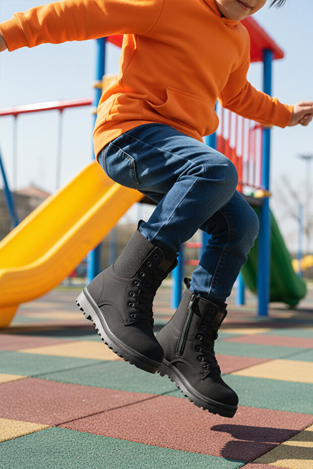 23002 F Black Emerald Non-Slip Fleece-Lined Girls' Boots