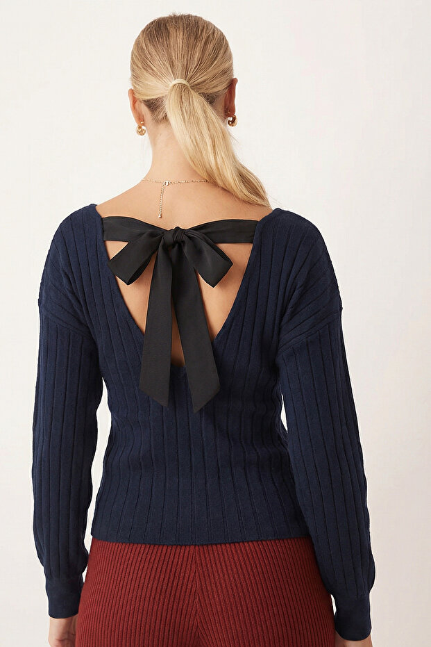 Women's Navy Blue Front Back V-Neck Tie Back Blouse Arm-26K001080