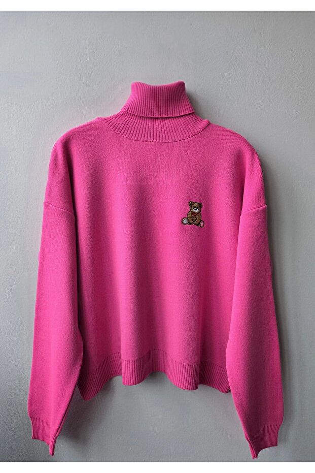 Women's Turtleneck Embroidery Detail Soft Textured Basic Knitwear Sweater 214430