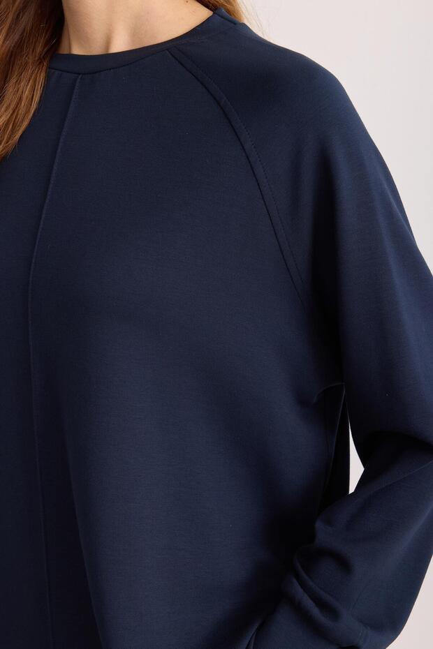 طقم مودال أساسي باللون الأزرق الداكن - 5