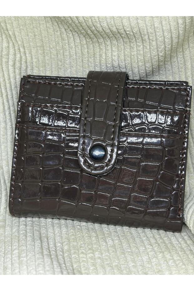 Bitter Brown Multi-Eyed Shiny Leather Women's Card Holder&Wallet