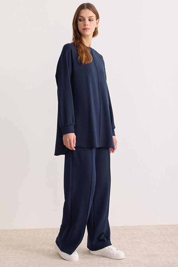 طقم مودال أساسي باللون الأزرق الداكن - 4