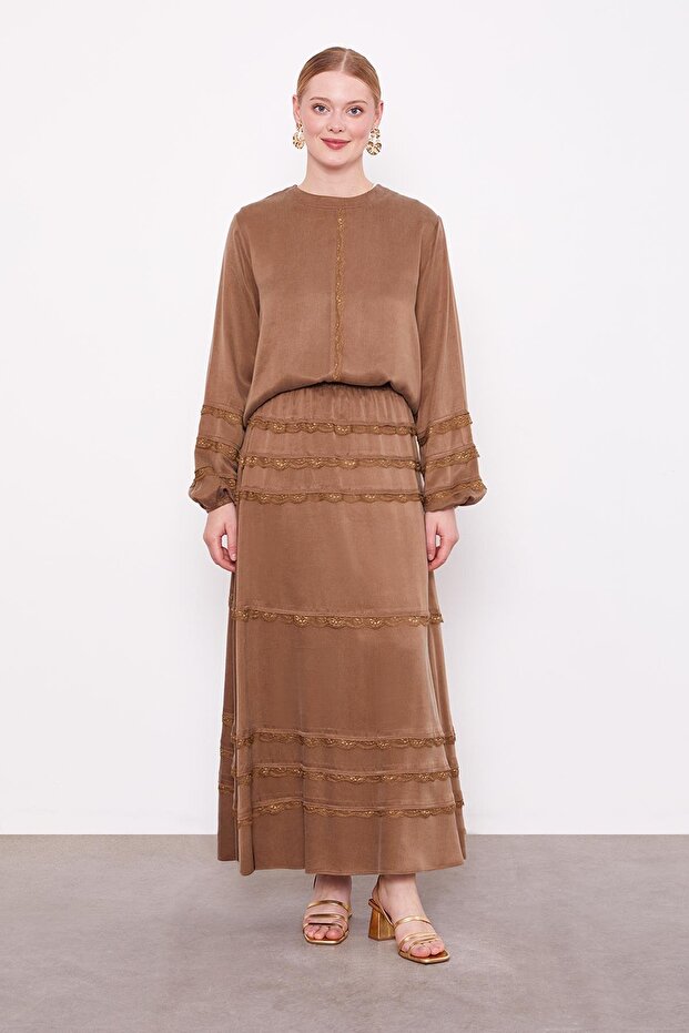 Oil Green Lace Trimmed Cupra Skirt Set