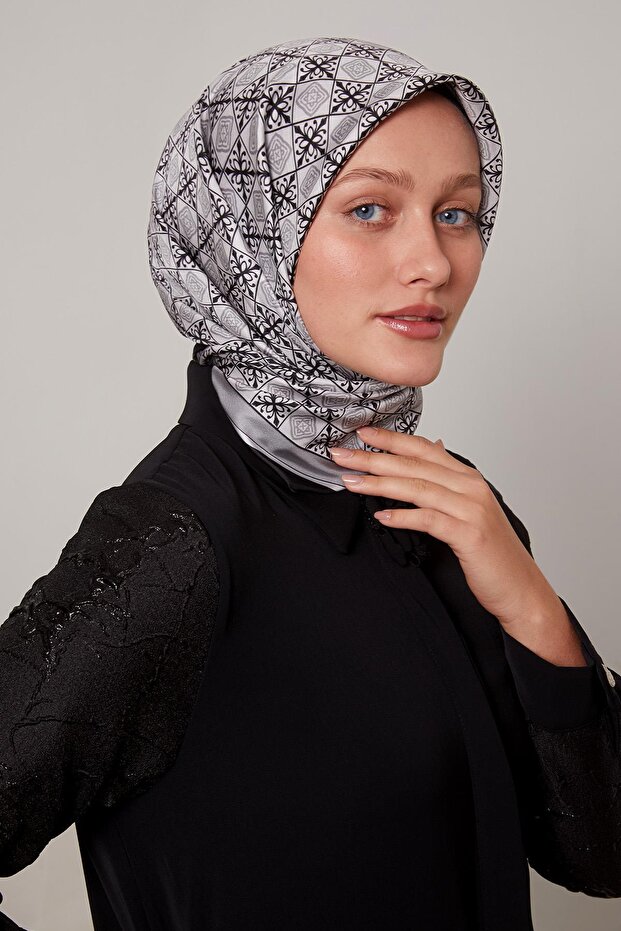 Black Ceramic Pattern Twill Silk Scarf - 1