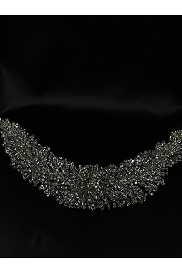 Serenya Model Green Bridal Hair Accessory