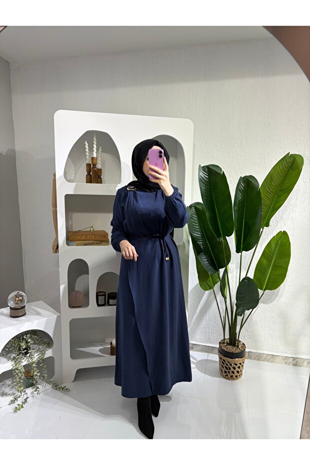 فستان قماش كوبيرا بتصميم بويدان