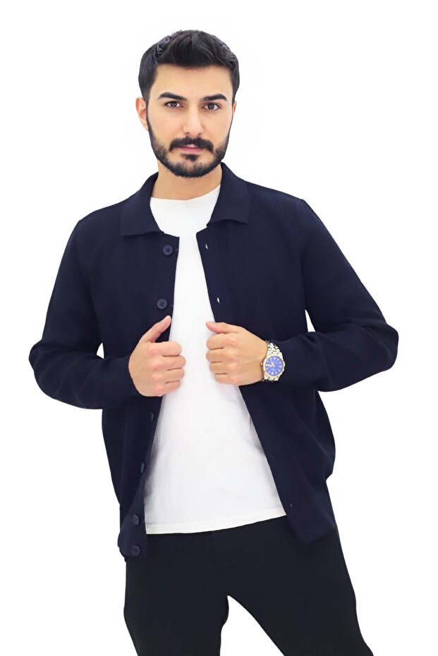 سترة تريكو رجالية بأزرار باللون الأزرق الداكن - 3