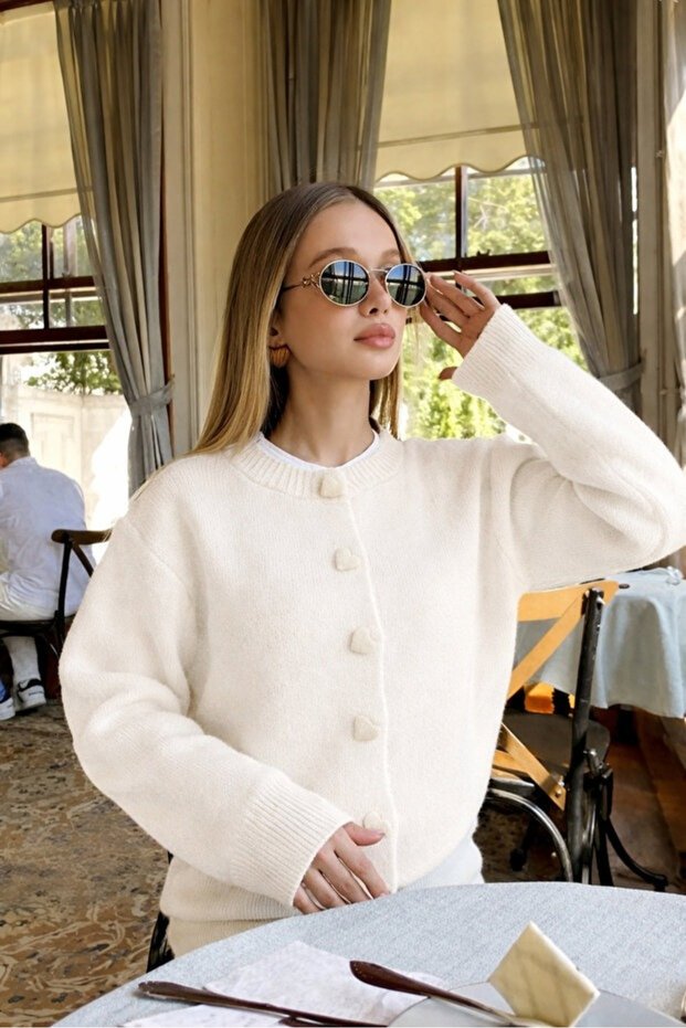Women's Heart Button Detailed Crew Neck Knitwear Cardigan for Daily Use Seasonal