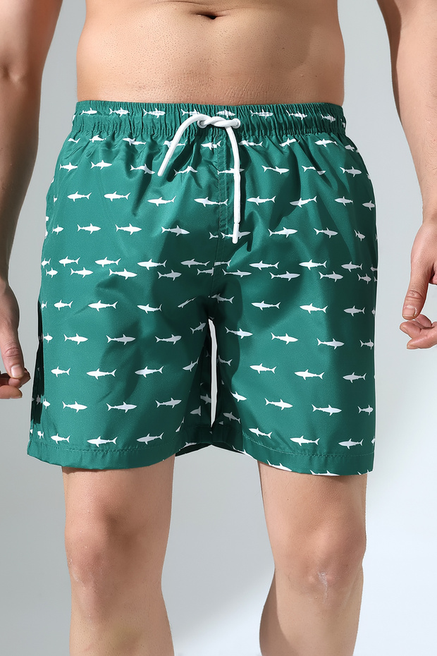 شورت منقوش بالأسماك الخضراء - 8