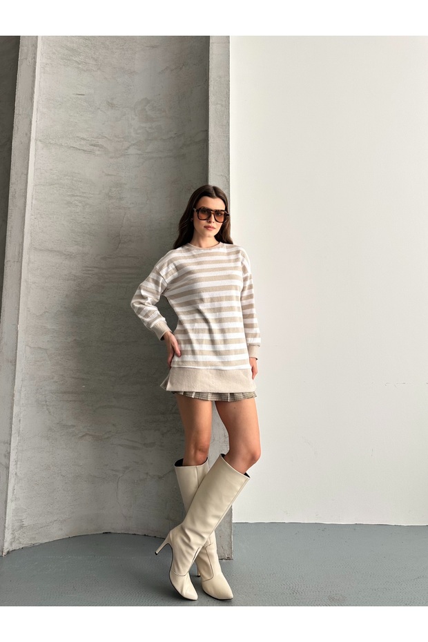 Women's Report Fabric Long Sleeve Crew Neck Side Slit Tunic