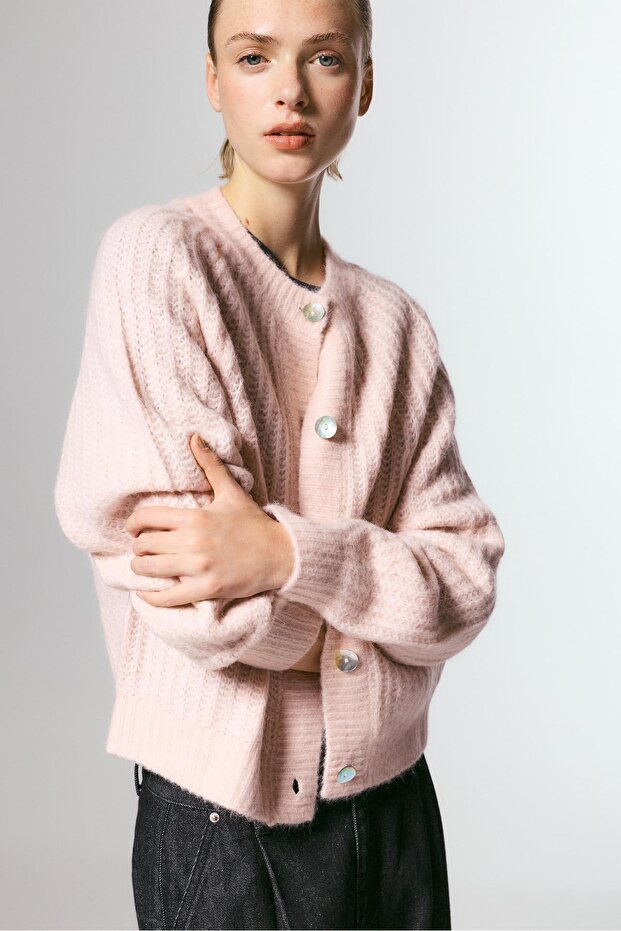 Yünlü ve yünlü hırka - 1