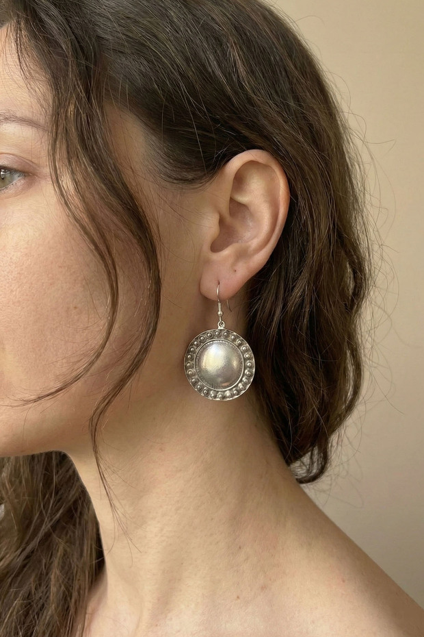 Round Form Embossed Earrings Silver Color