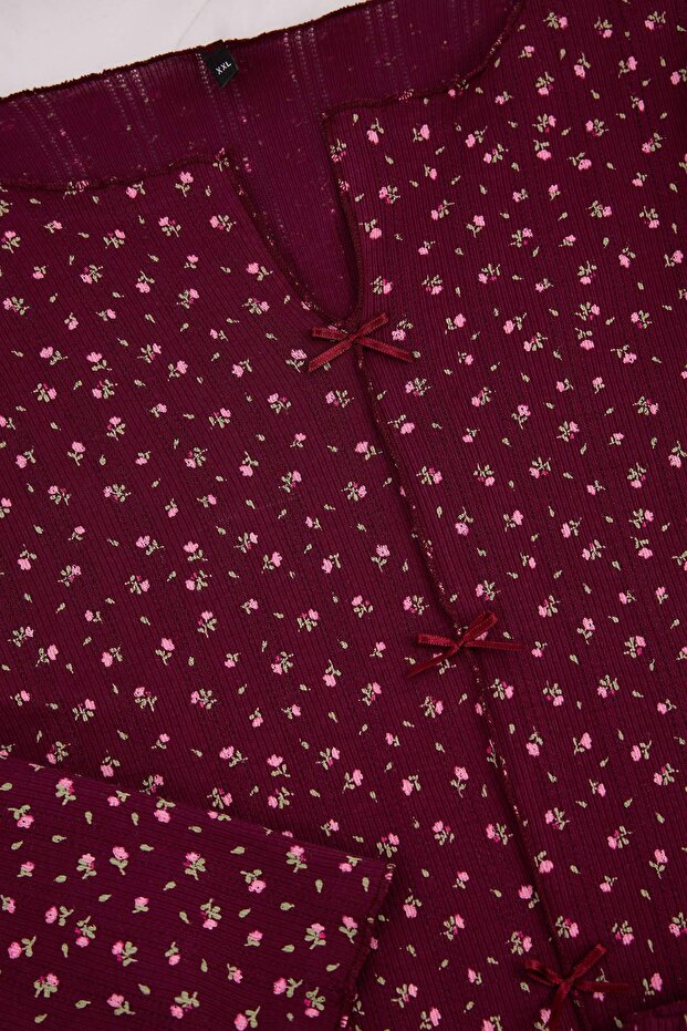 Bordo Çıtır Çiçek Desenli Fiyonklu Kaşkorse Büyük Beden Pijama Takımı TBBAW26AI00059 - 4