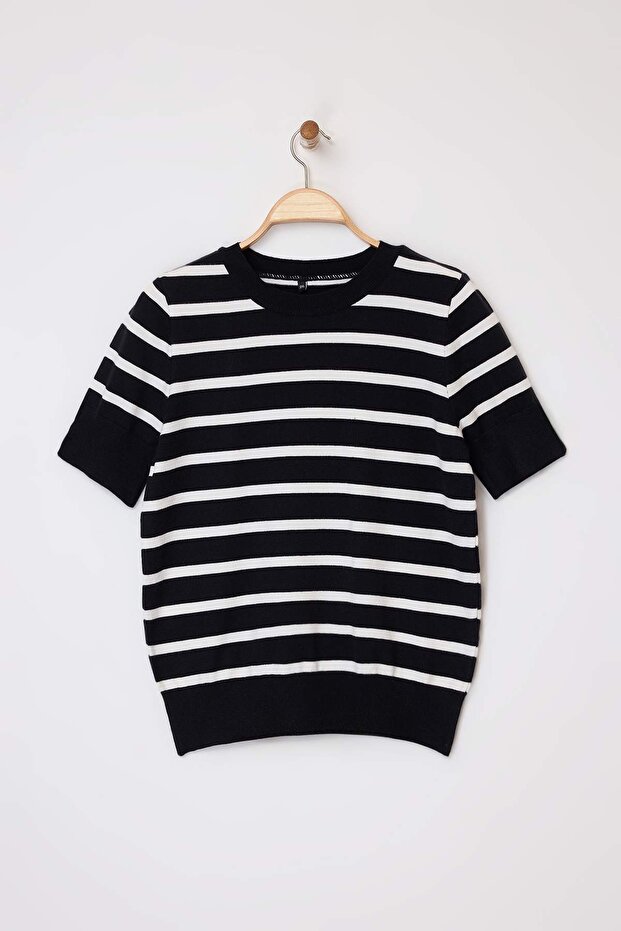 Wardrobe Essentials Siyah Çizgili Basic Triko Bluz TBBSS26AF00033 - 6