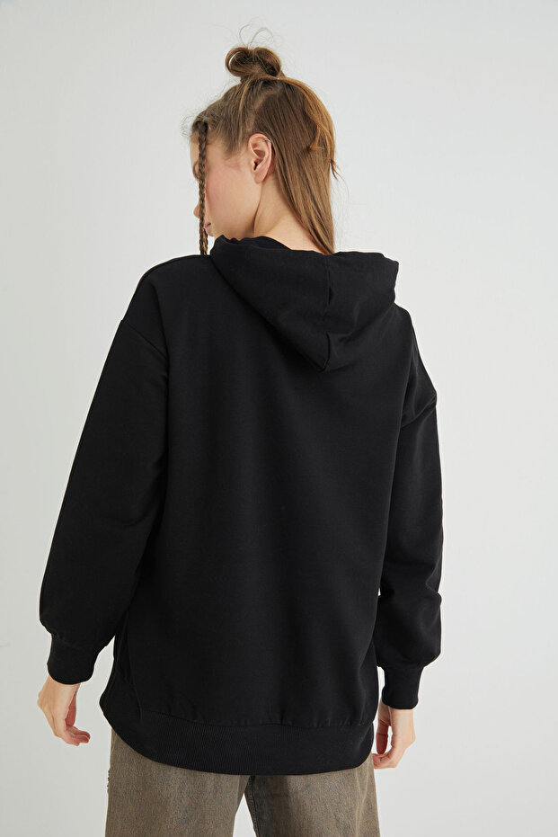 Lisanslı Baskılı Kapüşonlu Oversize Fit Sweatshirt - 5