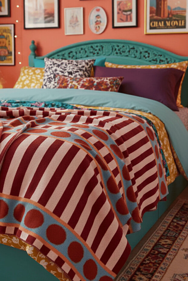 Geometric Patterned Modern Knitwear Blanket/Soft Textured Sofa Cover and Tv Blanket (130×170 cm)