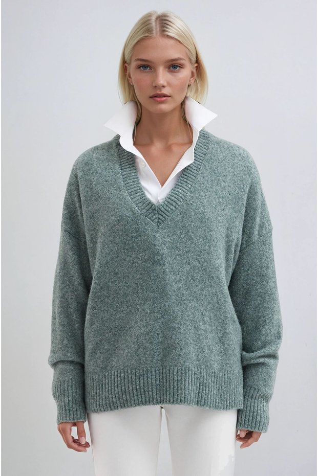 Çağla Yeşili V-Neck Comfortable Cut Knitwear Sweater 1383
