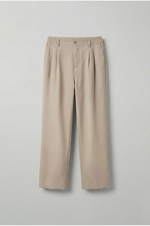 Men's baggy fit elastic waist pants beige