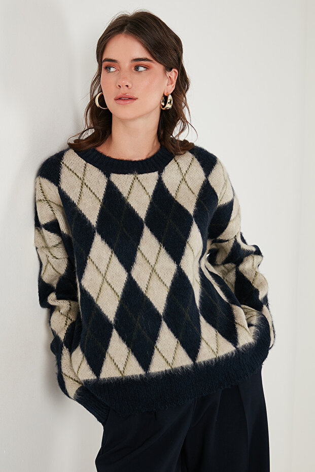 Oversize Fit Crew Neck Argyle Pattern Soft Texture Pullover Sweatshirt 4616223 - 4