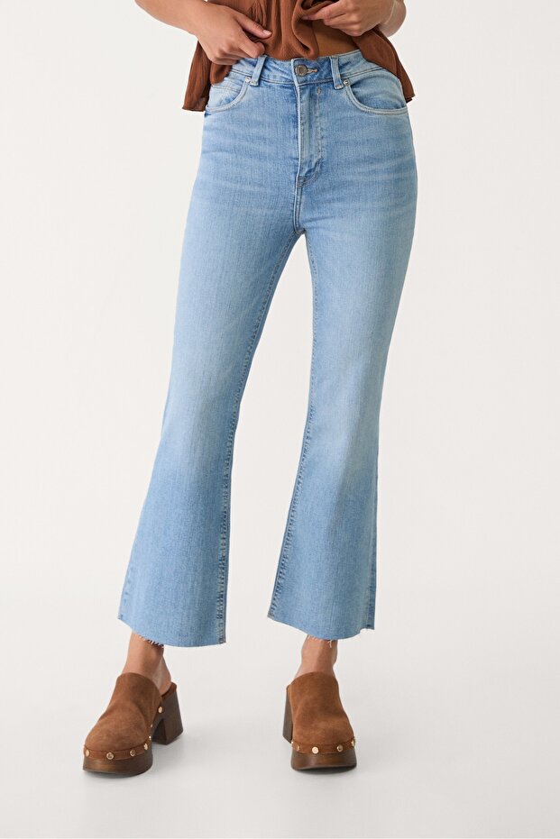D78 Crop İspanyol paça jean - 2