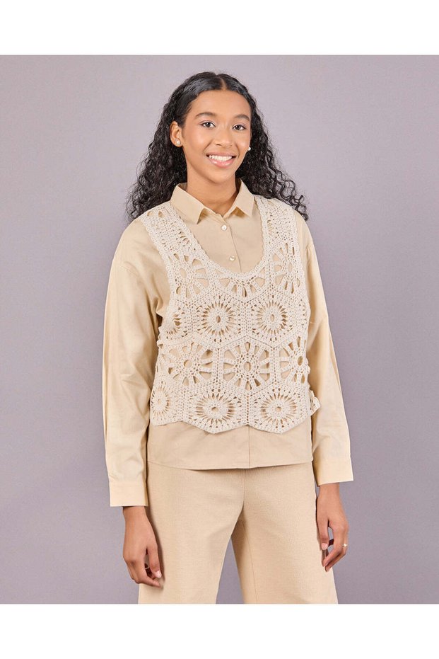 Senior Girls Beige Crochet Embellished Shirt