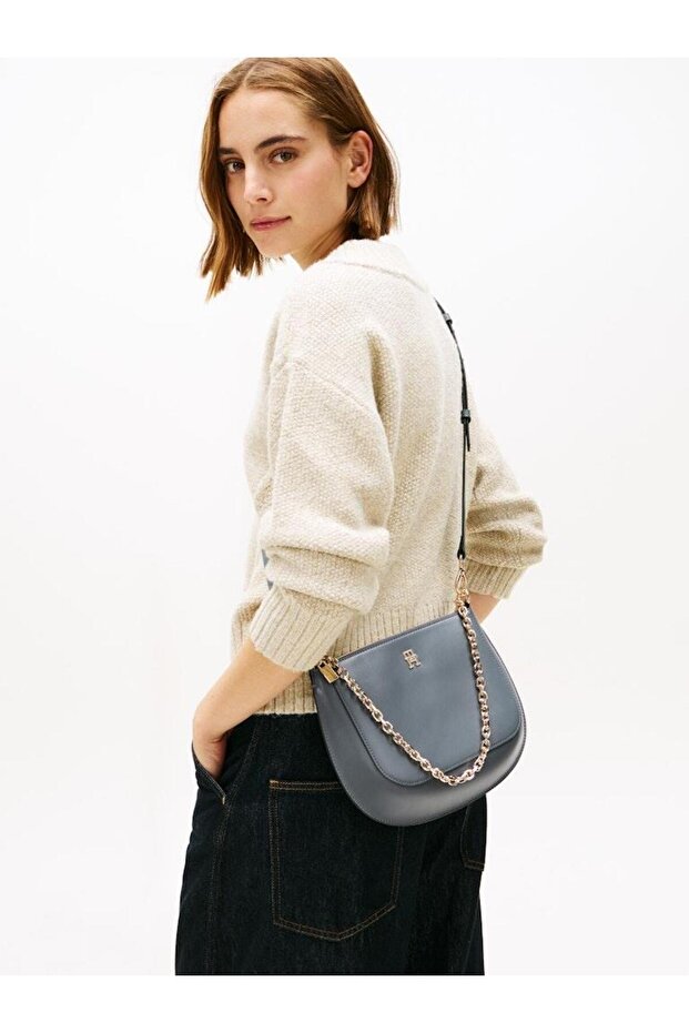 TH GLAM CONV MED CROSSOVER - 2