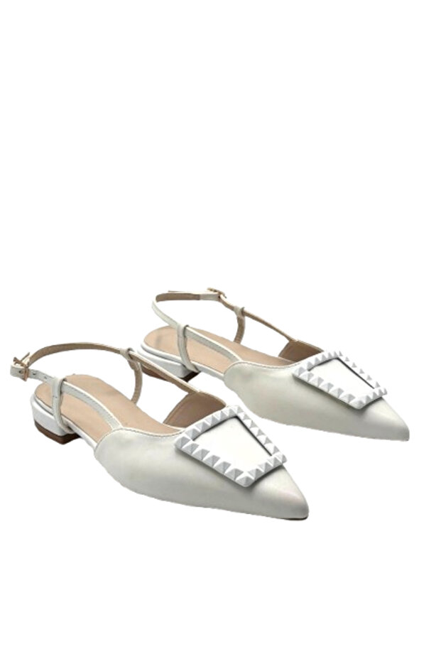 Closed Toe Short Heeled Casual Women's Shoes White