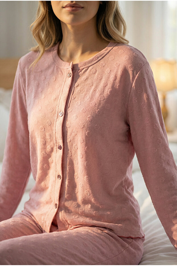 طقم بيجامة محبوكة بأزرار أمامية ونقشة منقطة وردية - 4