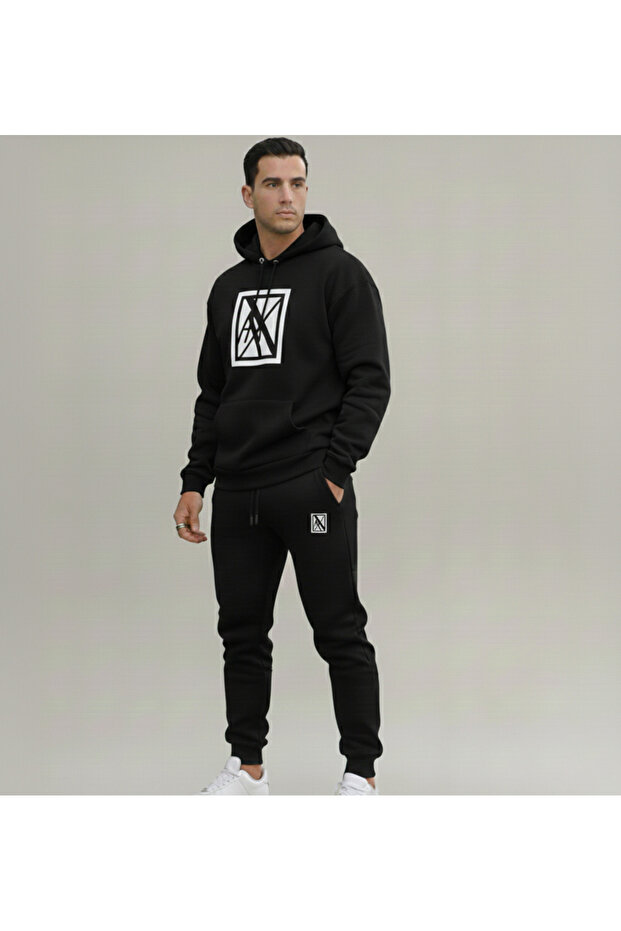 طقم بدلة رياضية كبيرة الحجم مطبوعة - 1