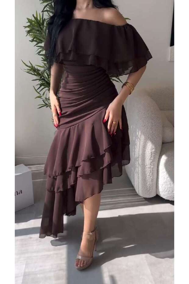 Soft, confusing brown dress - 3