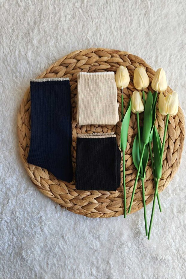 3-Pack of Women's Socks with Fine Lines on the Wrist