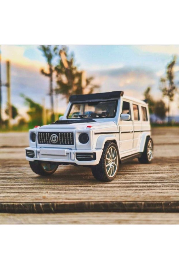 Mercedes-Benz G63 Amg 10 cm White Metal Car