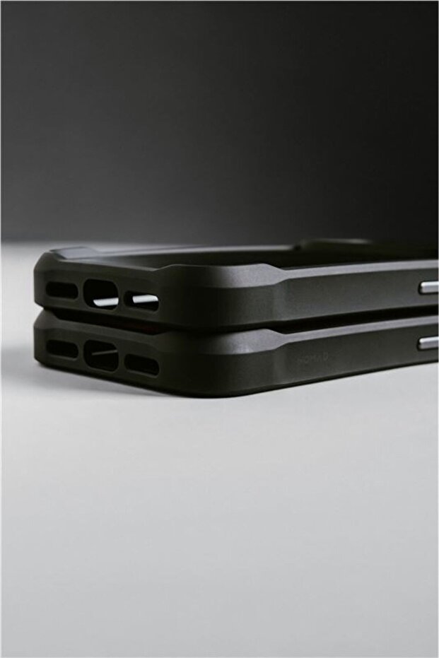 Rugged Case for iPhone 17 Pro - Black - 3
