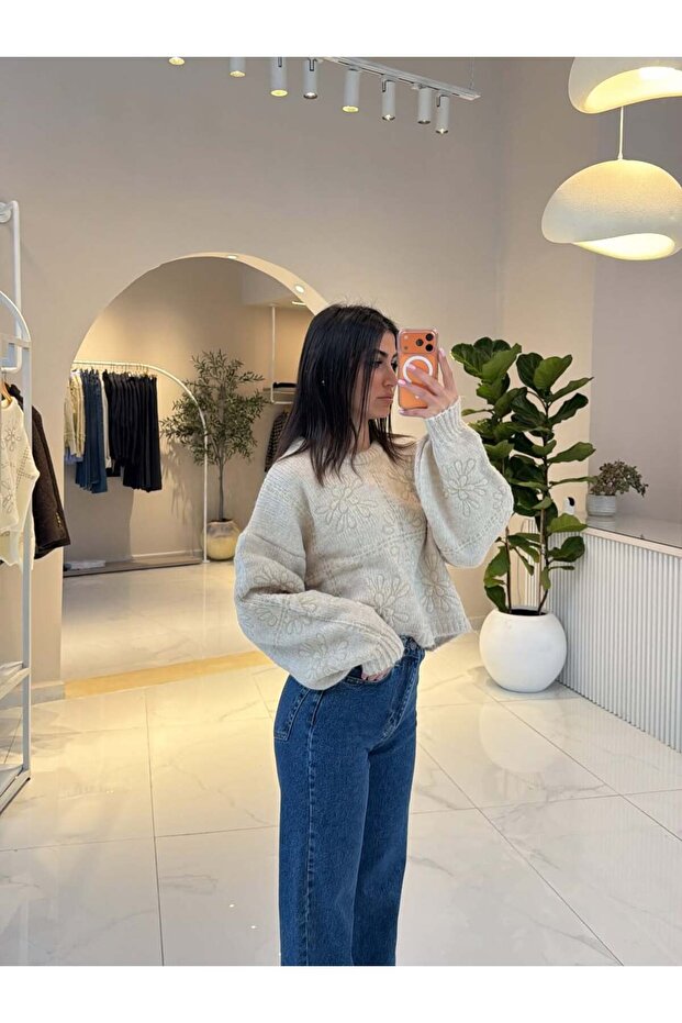 Embroidery Detailed Knitwear Sweater