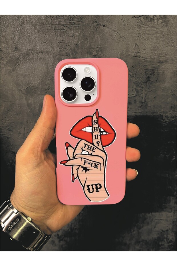 حافظة آيفون 16 برو المتوافقة مع نمط الغرافيتي باللون الوردي - 1