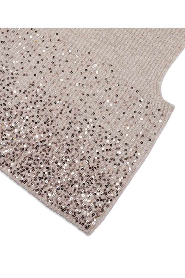 Payet işlemeli triko - 4