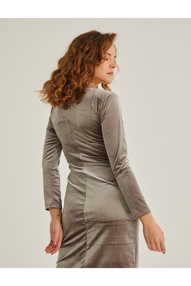 Samtkleid mit Gürtel - 4